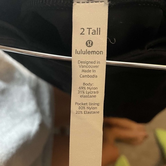 Lulu lemon size 2 tall leggings - Picture 1 of 3